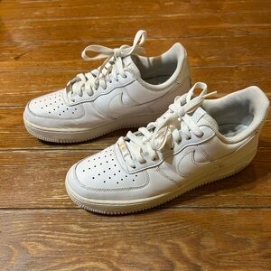 Nike Air Force 1 '07 Low White Men’s Size 8 US Athletic